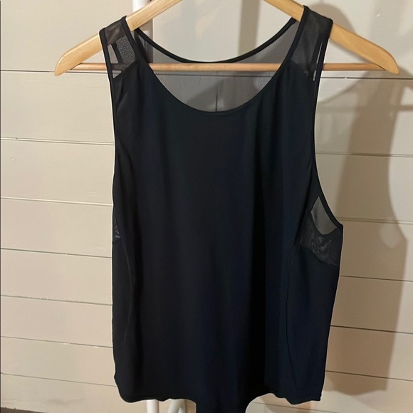 Black Scoop Neck Sleeveless Tank Top with Cut Out Detail - Picture 1 of 3